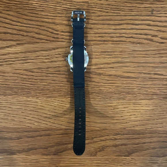 Movado women’s watch. Blue strap with stainless steal and rose gold face. - Picture 3 of 4